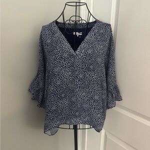 Parker V Neck Bell Sleeve High Low Top in Navy Size Small